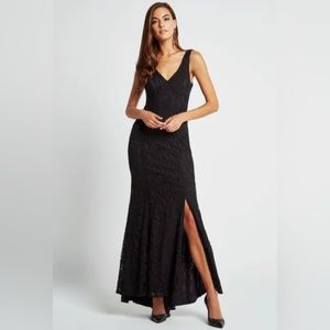 Showstopper! Sleek Sexy Black Lace Fit n Flare High Slit Dress 👀 NWT 🖤🔥